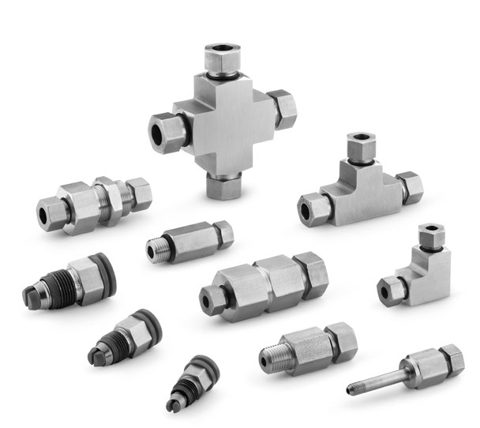 Swagelok Croix série IPT en acier inoxydable 316, raccordement fileté à extrémité conique 3/8 po moyenne pression, 1379 bar (20 000 psi) – Photo (Swagelok datasheet S. 3)