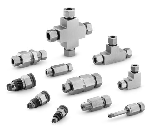 Swagelok Croix série IPT en acier inoxydable 316, raccordement fileté à extrémité conique 3/8 po moyenne pression, 1379 bar (20 000 psi) – Photo (Swagelok datasheet S. 4)