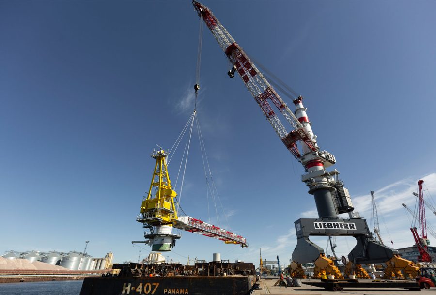 Cargo/Provision Cranes