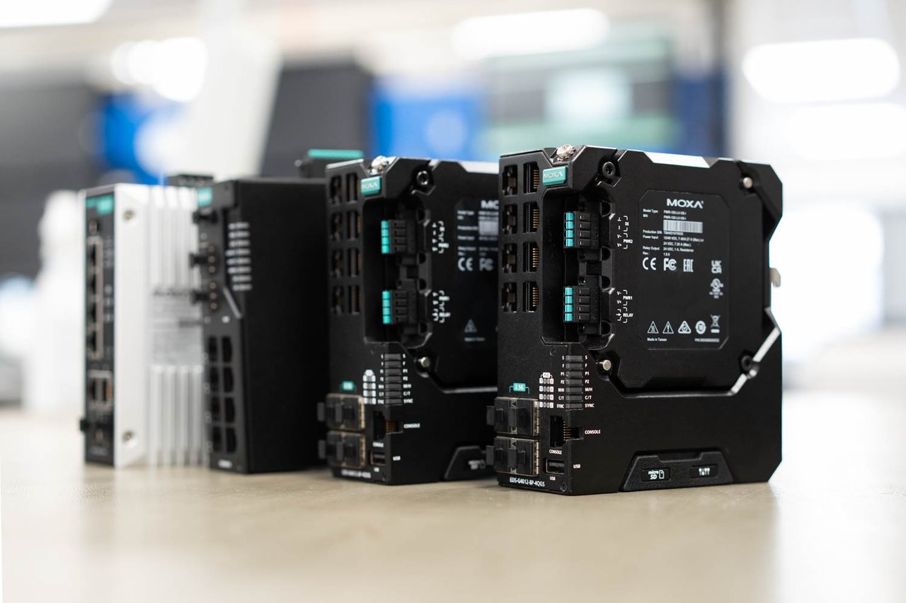 Hatteland Technology Series E MMC Standard and ARM CPU, Series X MMC Compact, 24666165-Pxx