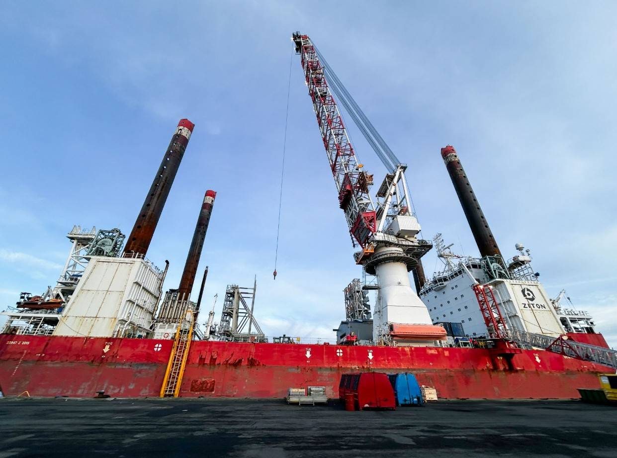 Liebherr Maritime Cranes BOS 35000