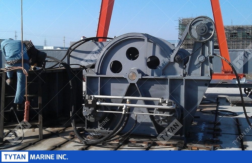Tytan Marine 300kN Anchor Handling / Mooring Winch