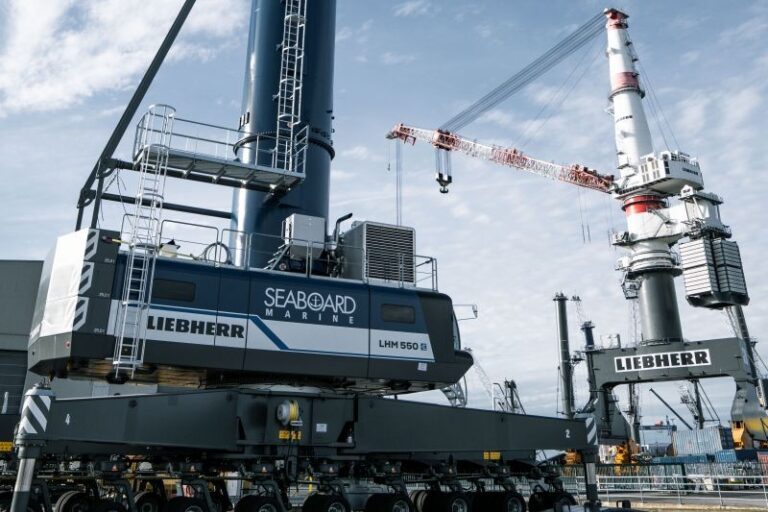 Liebherr LHM 500 Pedestal Crane