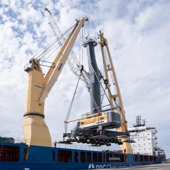 Liebherr Maritime CBB 3400