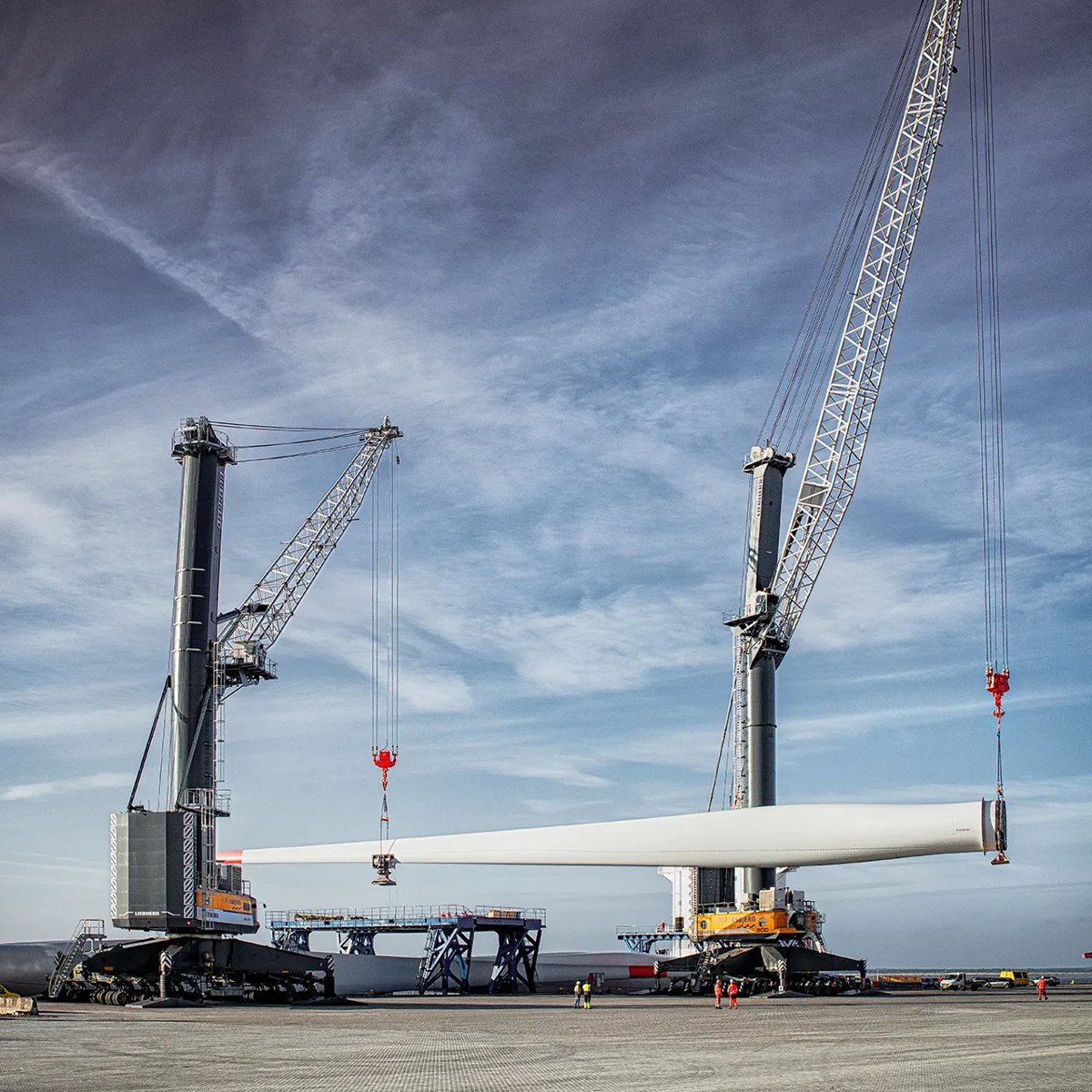 Liebherr Maritime MTC 100t