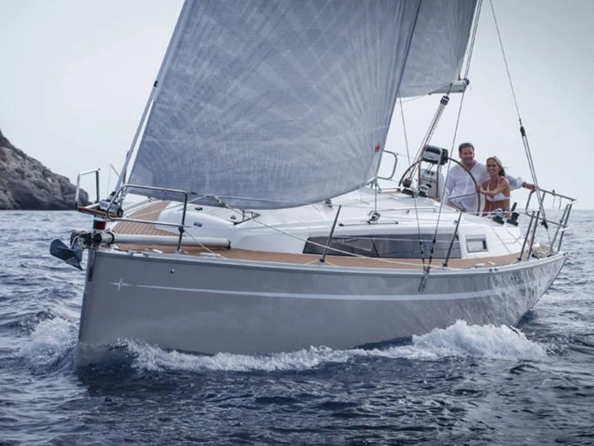 Bavaria Yachtbau Cruiser 33 Easy 9.7