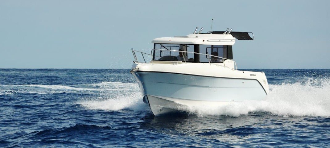 Brunswick Marine in EMEA Quicksilver 810 Arvor