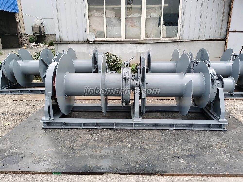 Lipa Marine LM-C 50kN Mooring Winch