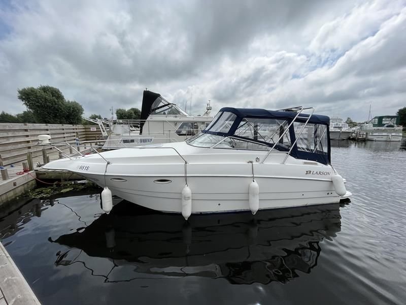Marine - Care Larson 254 Cabrio