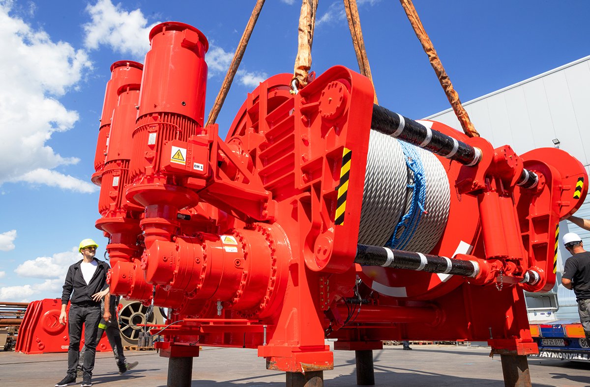 DMT Marine Equipment Longitudinal Mooring Winch