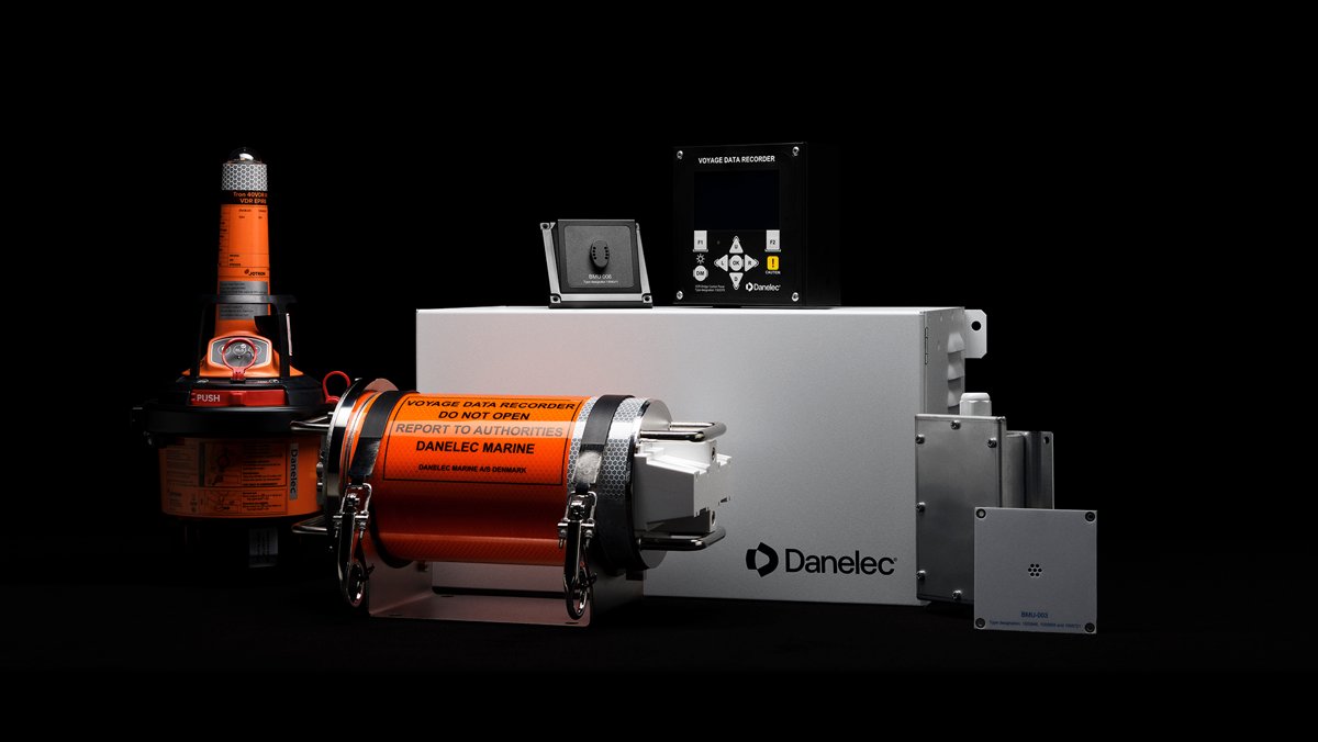 Danelec Marine DM100 S-VDR G2 (trade name Sperry Marine Voyage Master IV S-VDR G2, Wärtsilä S-VDR 4380); DM100 S-VDR G3 (trade name Sperry Marine Voyage Master IV S-VDR G3, NACOS Marine S-VDR 4380)