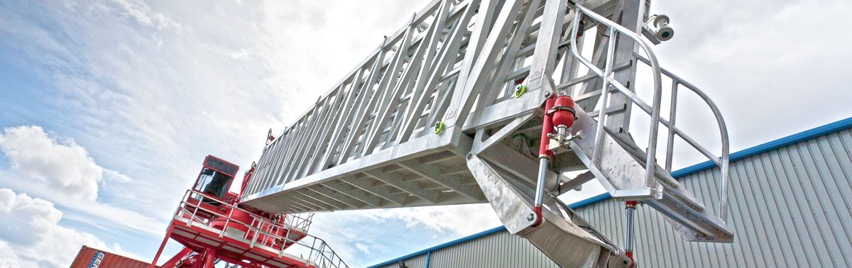 Tyne Gangway (Structures) D114-15