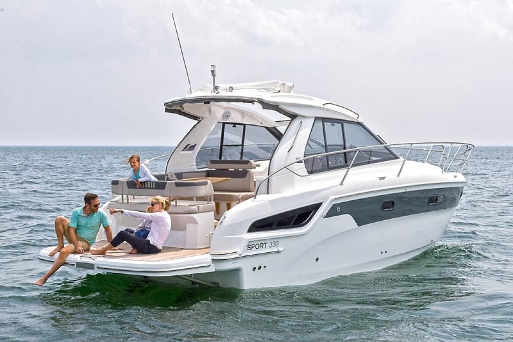 Bavaria Yachtbau Sport 330