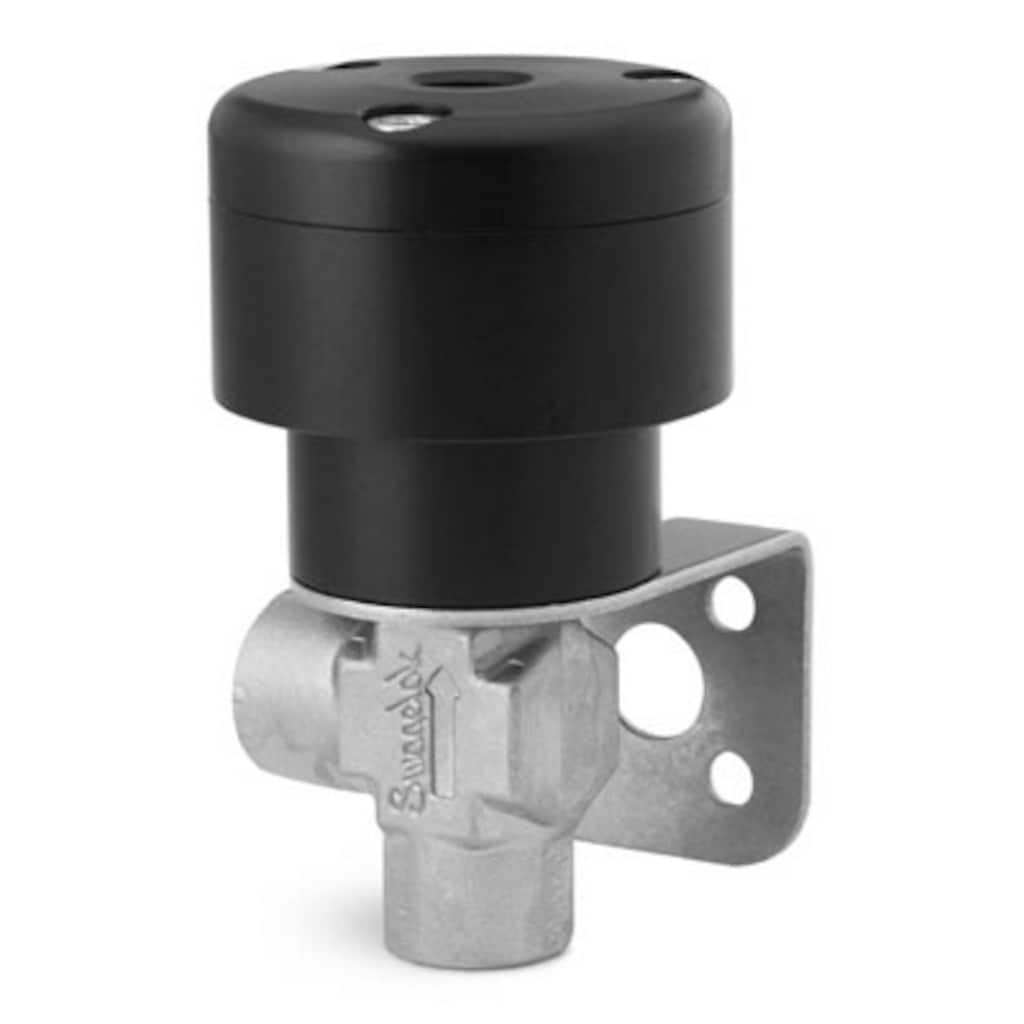 Swagelok Stainless Steel Angle-Pattern Toggle Valve, 1/8 in. FNPT, NO Actuator