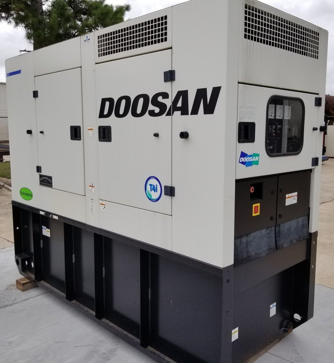 Doosan Infracore Marine V180TI