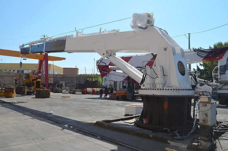 Sormec M330/3S (Offshore Telescopic)