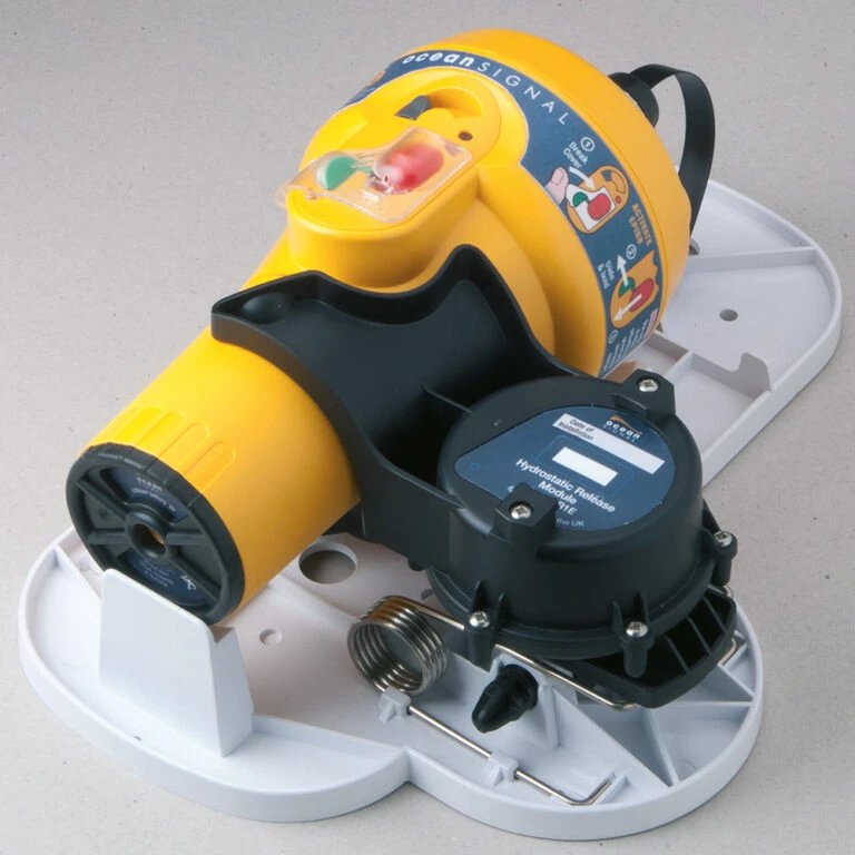 Ocean Signal EPIRB E100G Lithium 10yr Float-Free Bracket
