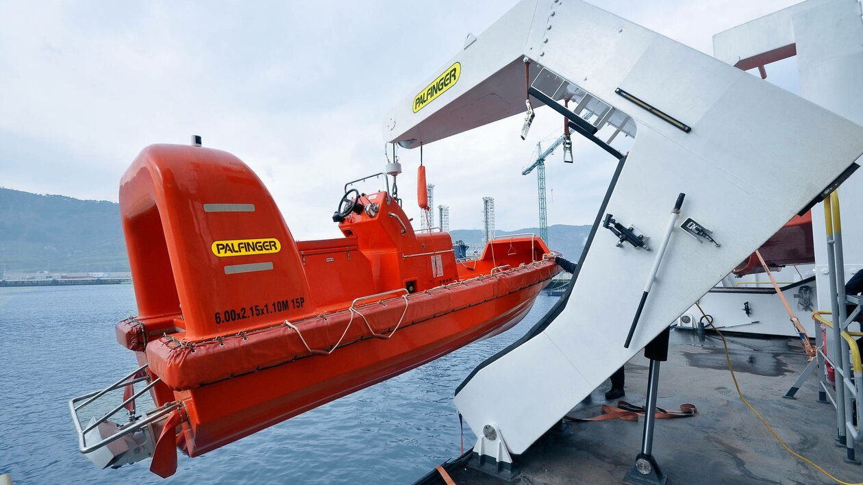 Palfinger Marine PK 12000 Marine Crane