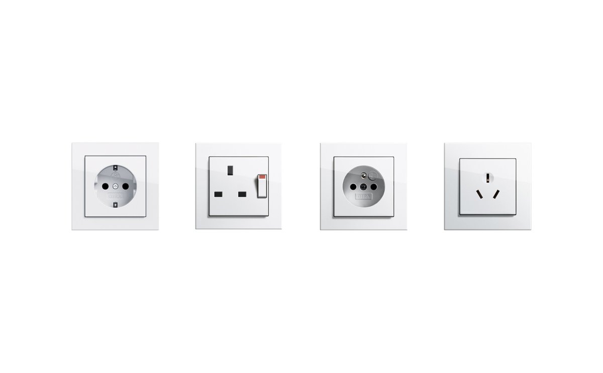 Karl Dose CEE Socket Outlets Series Artemis - 2005