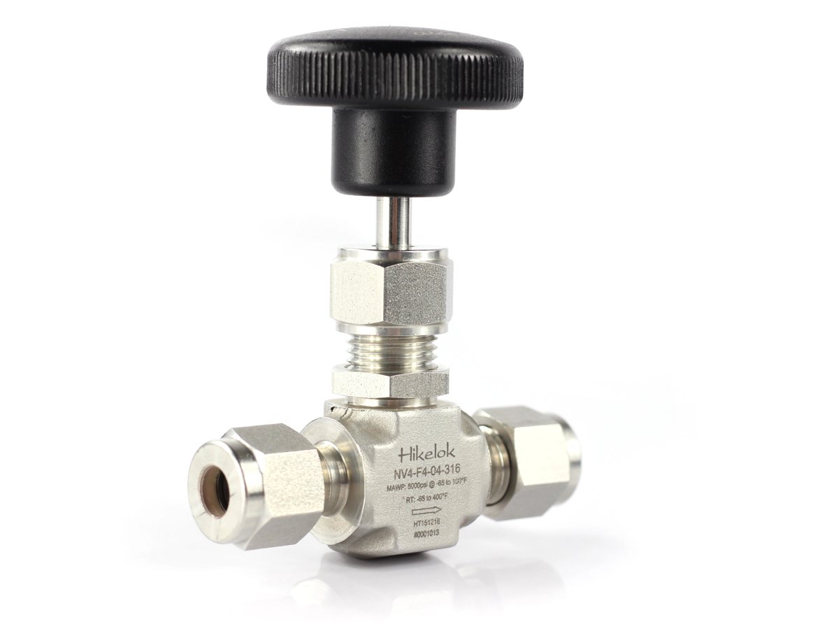 Swagelok Cilindro de toma de muestras de conformidad con DOT, de acero inox. 316L con dos conexiones 1/4 pulg. NPT hembra, 300 cm3, 344 bar (5000 psig)