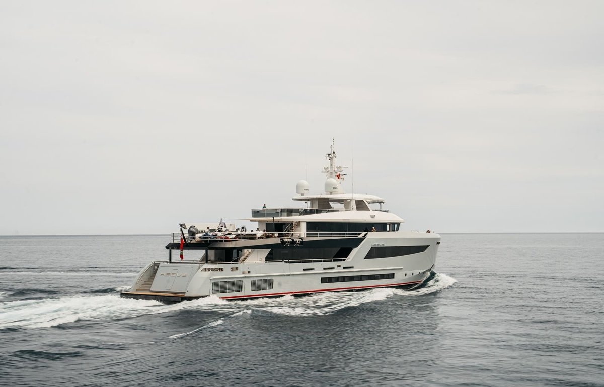 Suzhou Dehong Yachts Adventurer 410E