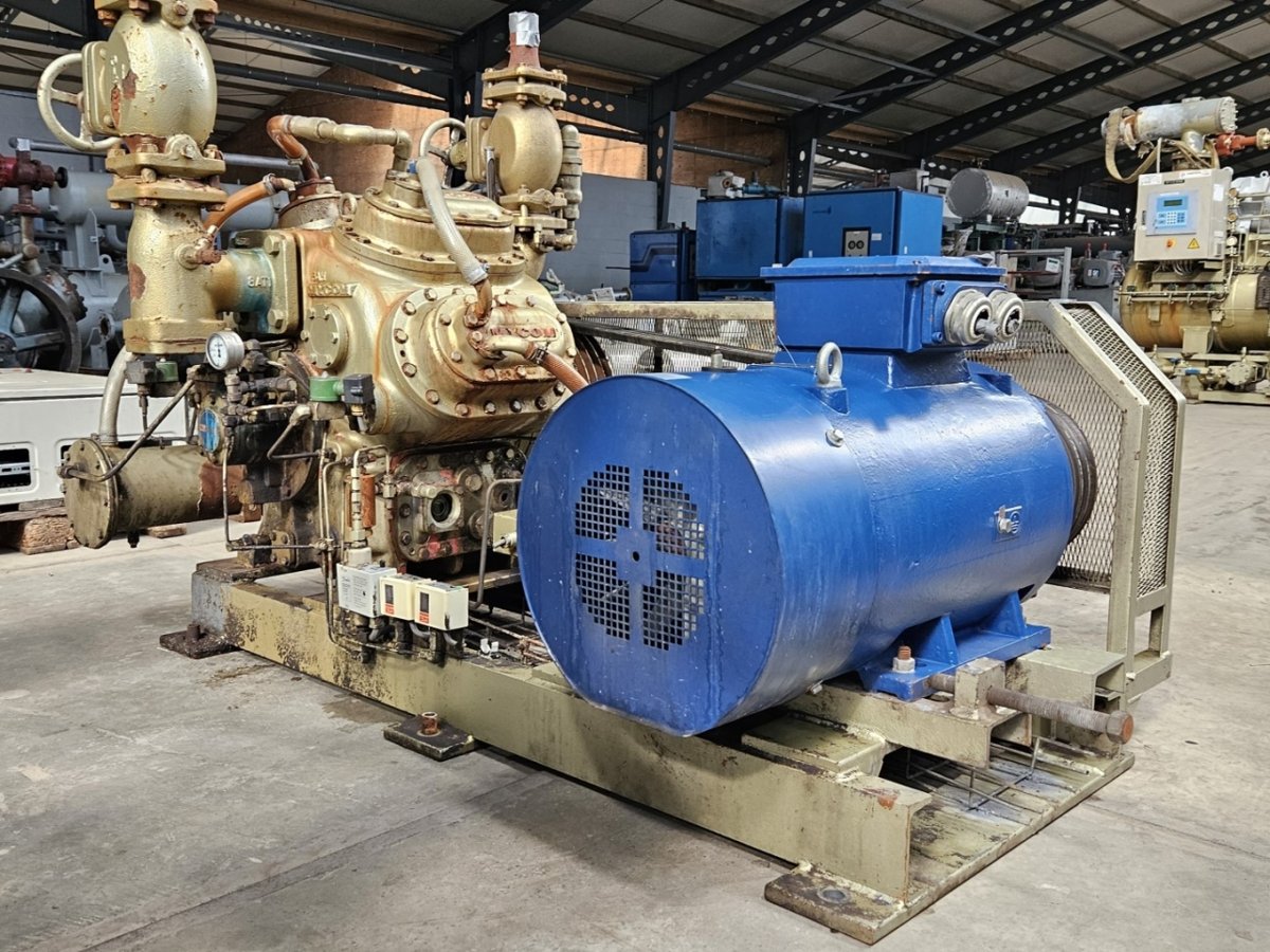 Mycom Marine N8 150kW R407C Marine