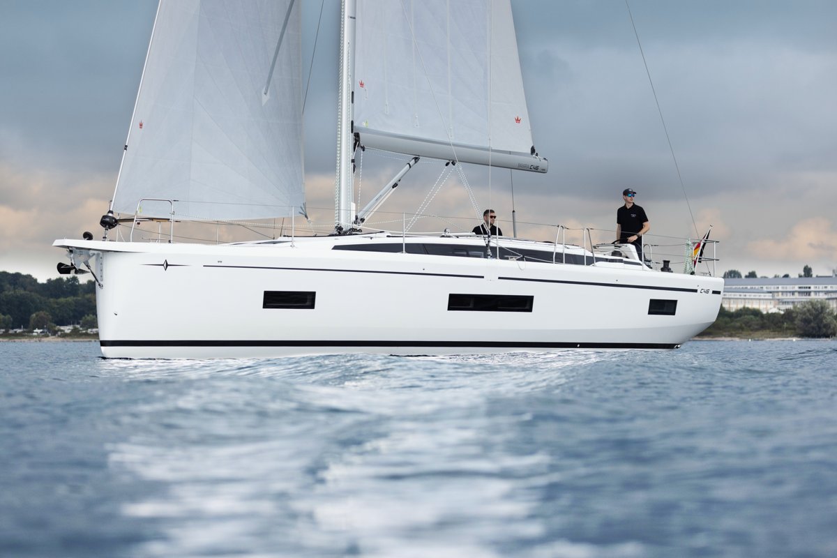Bavaria Yachtbau new Vision 46 SD 10