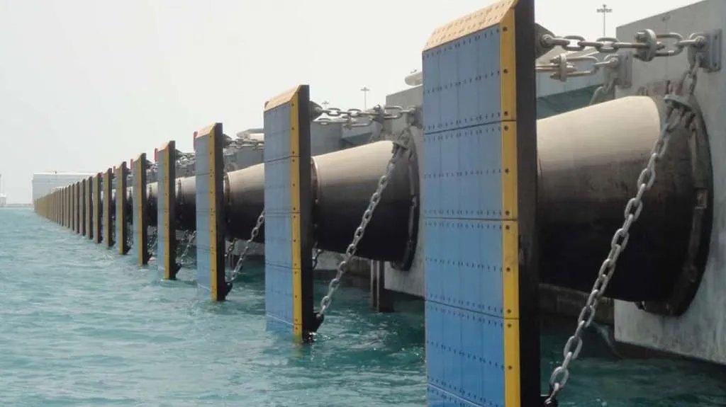 Trelleborg Marine Engineering UE/MV/MI (Leg Fender)