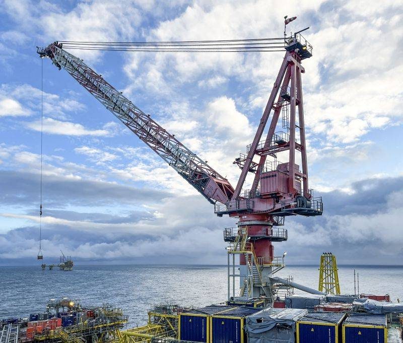 Liebherr Maritime Cranes BOS 2600