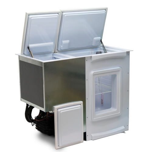 MKN Marine Refrigerator / Freezer Medium 230V Marine