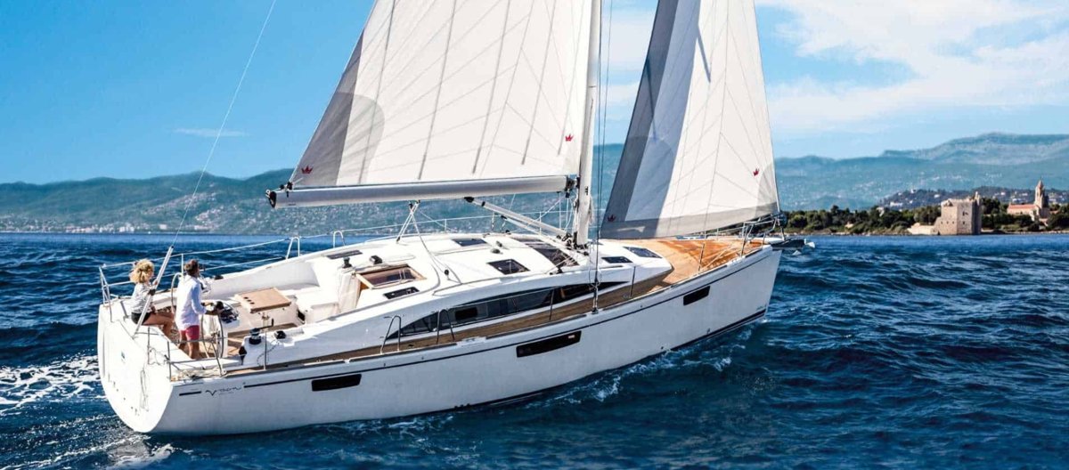 Bavaria Yachtbau Vision 42