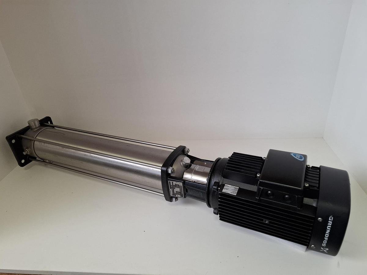 Grundfos Marine CRNE3-2 A-P-G-V-HQQV 1x200-240 60HZ