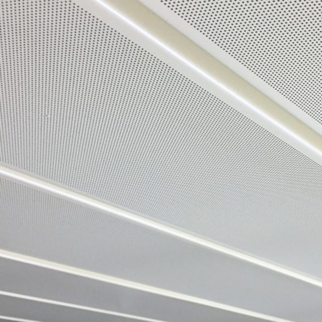 KAEFER Schiffsausbau B15 ceiling panels - Weiss Hellas