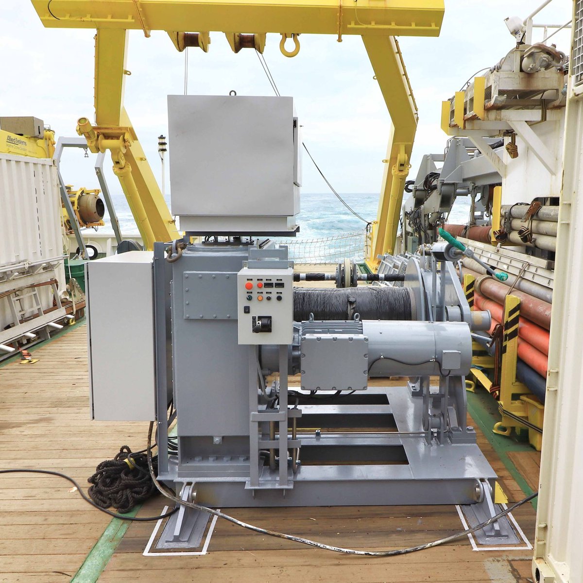 DMT Marine Equipment MW-011-E80kN