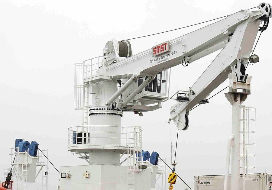 SMST Designers & Constructors 3D Motion Compensated Crane L-Series (MCC-L)
