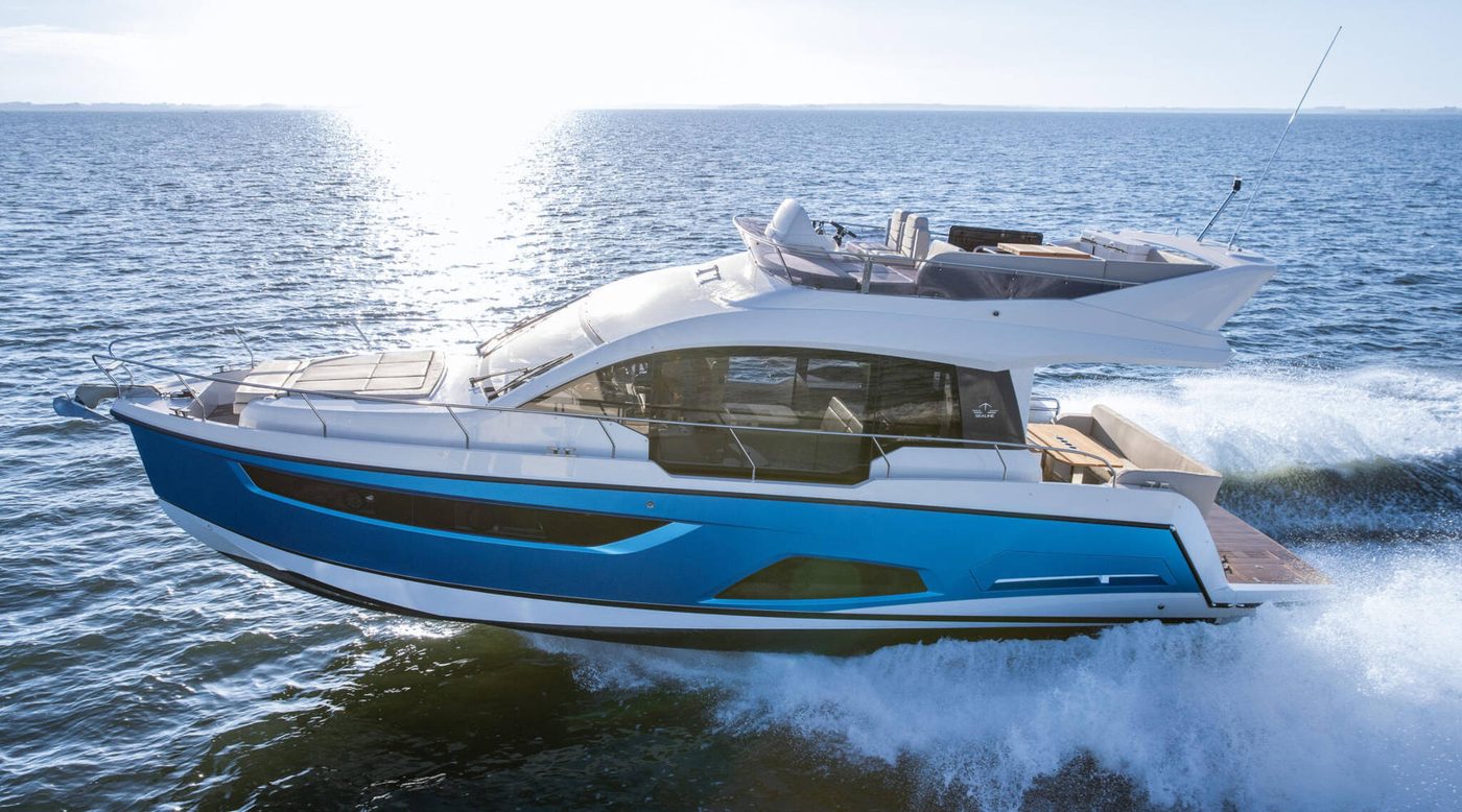 Sealine Yachts F430