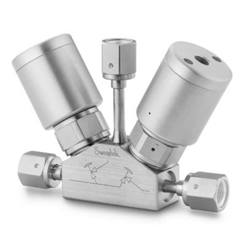 Swagelok 316L VIM-VAR UHP Diaphragm Sealed 2-Valve 3-Port Monoblock, 1V Path, 1/4 in. Female VCR Fitting, SC-01 Cleaned, NC Acts.
