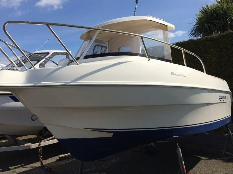 Brunswick Marine in EMEA Quicksilver 500 Pilothouse