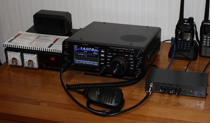 HF Radio QM5082