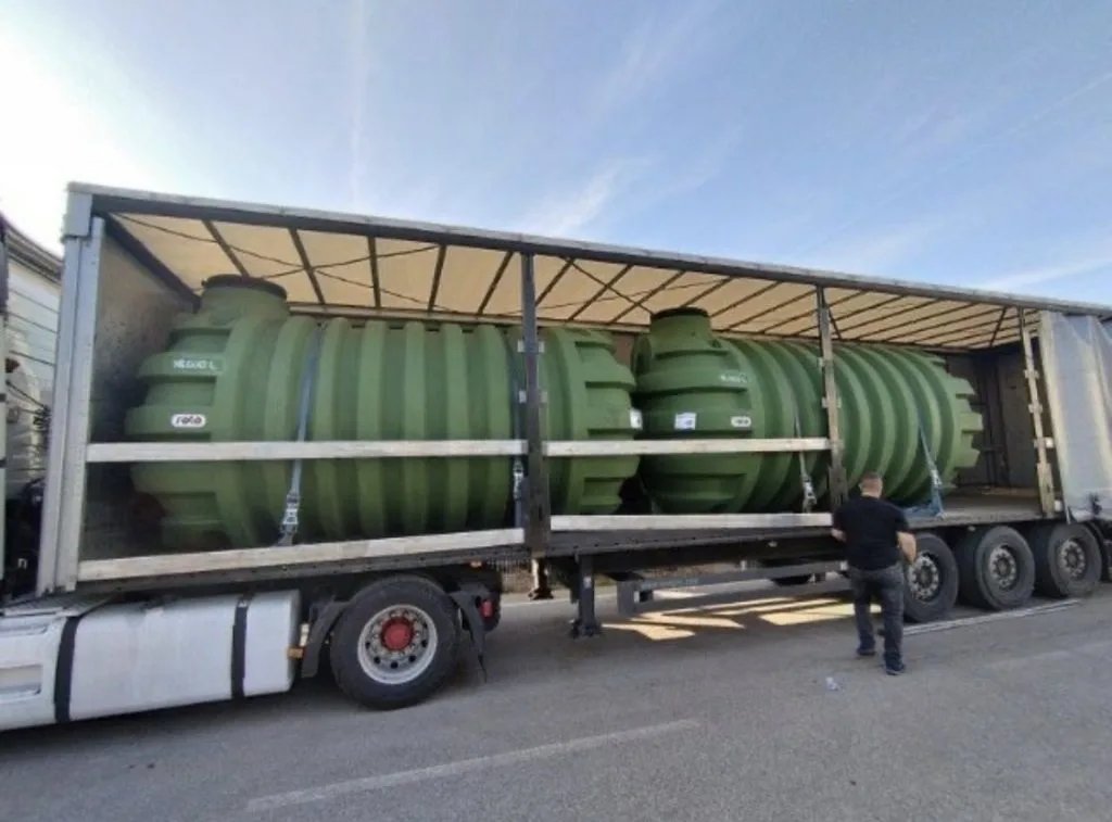 ROTO Podjetje za predelavo in trzenje d.o.o. Petrol Tank 100 l