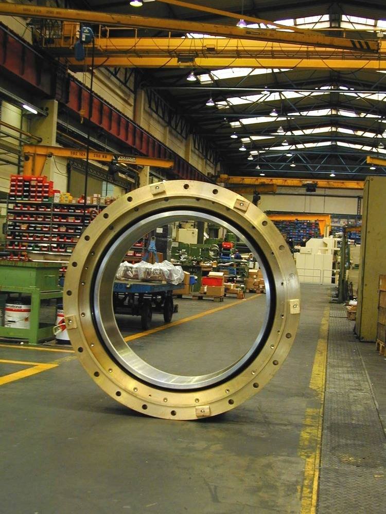Blohm+Voss B+V Stern Tube 900mm