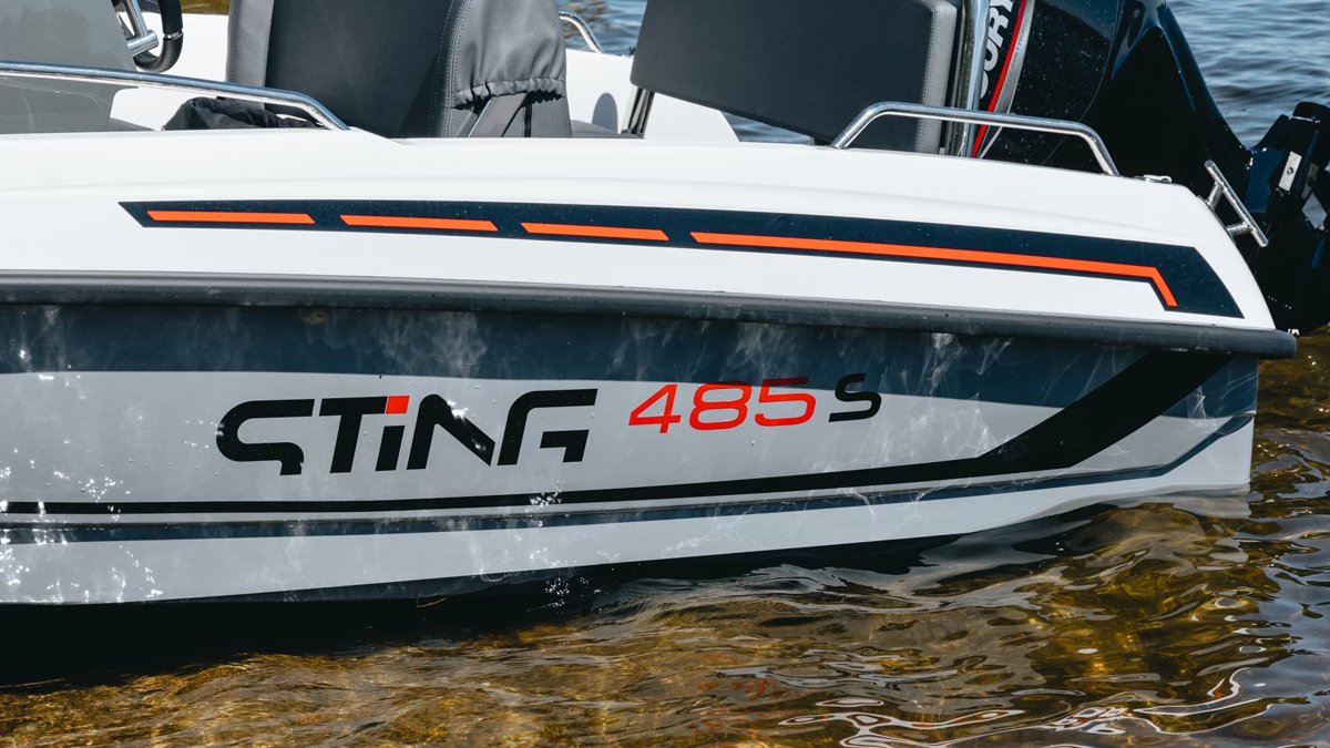 Mirage Boats W. Bychto i Wspolnicy Sting 485 B