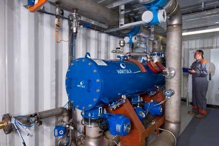 Wärtsilä AQ-250-UV