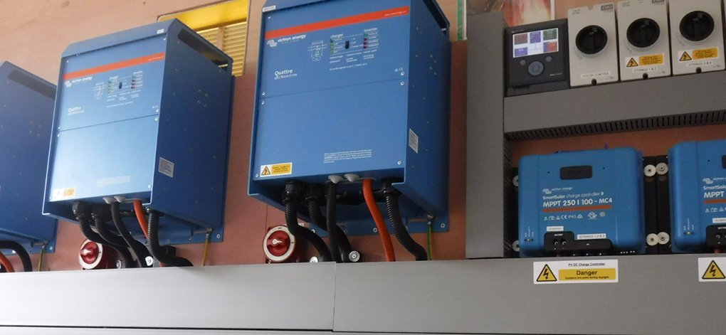 Victron Energy Atlas Combi 24/1800