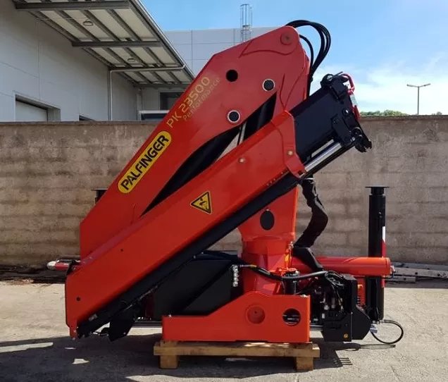 Palfinger Marine DKF2500C-200T