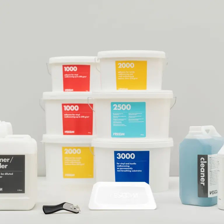 Vescom Adhesive Vescom 1000, Vescom 2000, Vescom 2500, Vescom 3000 on metal sheet
