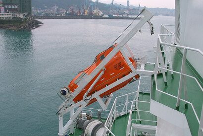Palfinger Marine Safety Lifeboats: Free Fall Lifeboats (FF1000D2 US)
