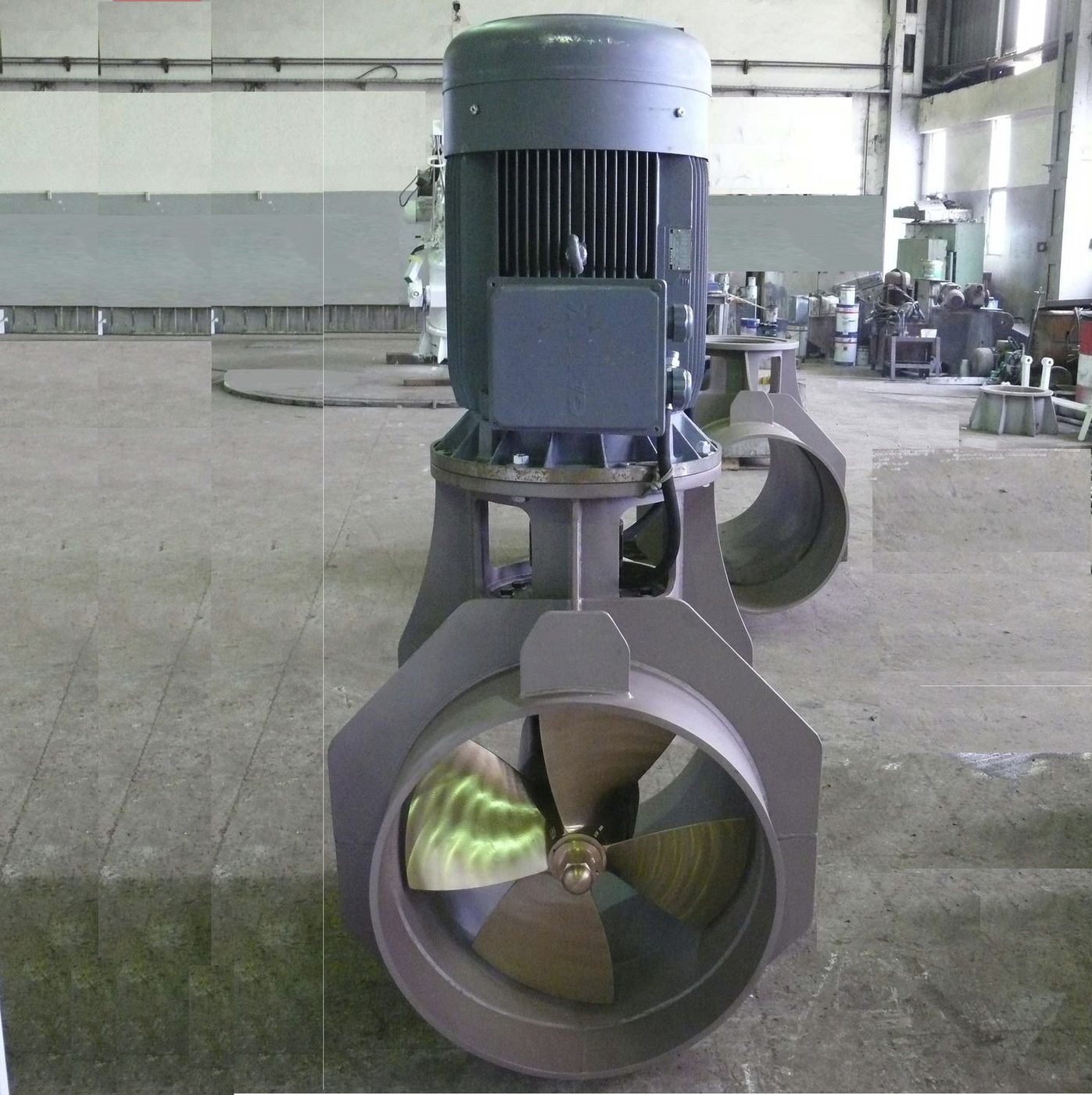 YMV Marine TT-4000 bow