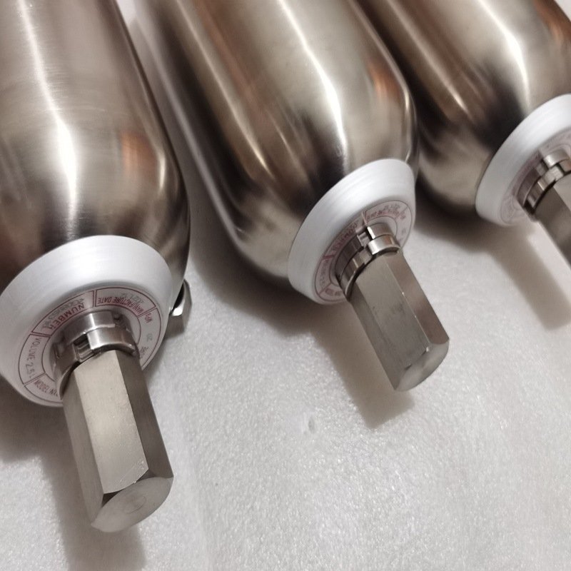 Tobul Accumulator Incorporated Piston Style Stainless Steel Accumulator, Model No. 075A75-20-C895
