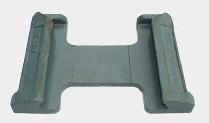 ISS Equipment Single Dovetail Foundations SDVS-45D